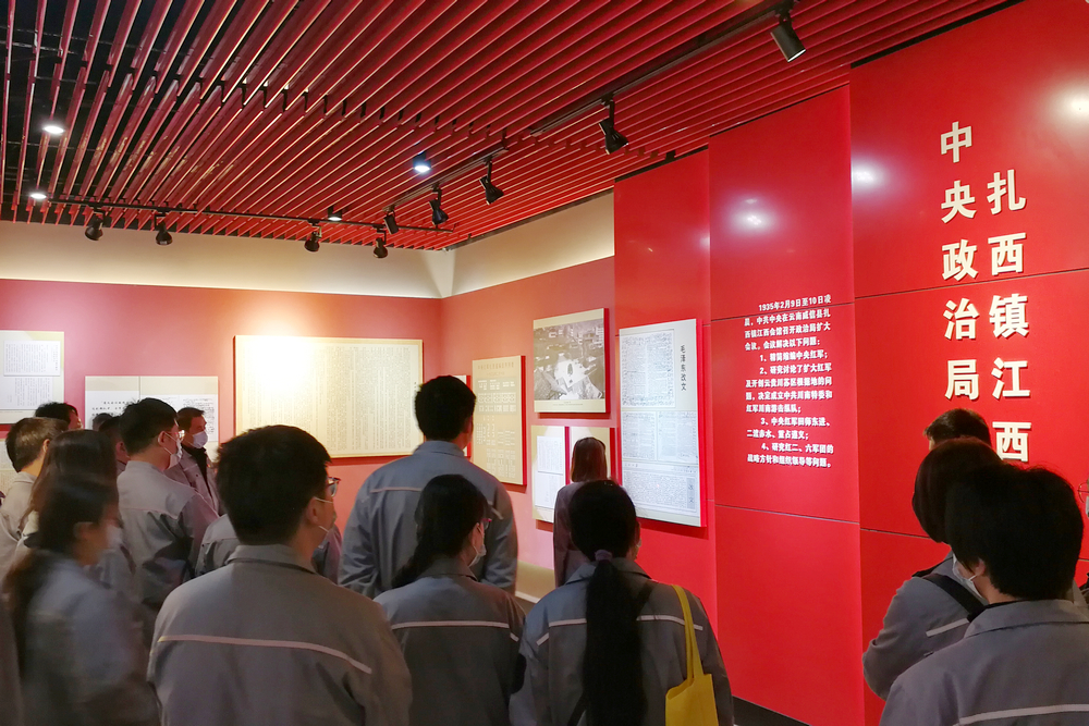 1618645259759424.jpg 54D7C8F1C928CA109A62B57861EEFCD1.jpg